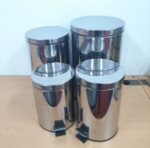 Thùng rác inox đạp chân 12 lít