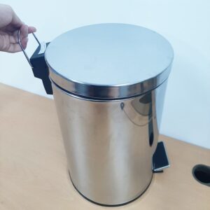Thùng rác inox đạp chân 12 lít