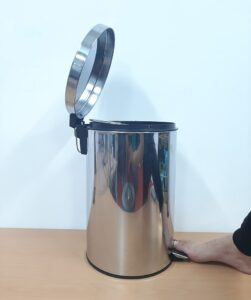 Thùng rác inox đạp chân 12 lít