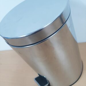 Thùng rác inox đạp chân 8 lít