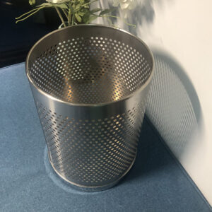 Thùng rác inox dập lỗ
