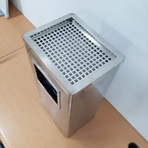 Thùng rác inox gạt tàn hình chữ nhật