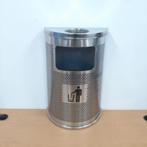 Thùng rác inox hình bán nguyệt