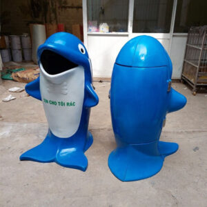 Thùng rác nhựa hình cá heo