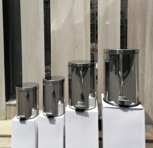 Giới thiệu chi tiết về cấu tạo của thùng rác inox đạp chân
