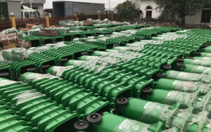 du-an-cung-cap-6000-thung-u-rac-huu-co-cho-huyen-gia-binh-bac-ninh (2)