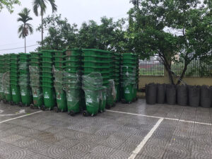 du-an-cung-cap-6000-thung-u-rac-huu-co-cho-huyen-gia-binh-bac-ninh (5)