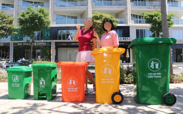 Những lưu ý khi sử dụng thùng rác nhựa công cộng
