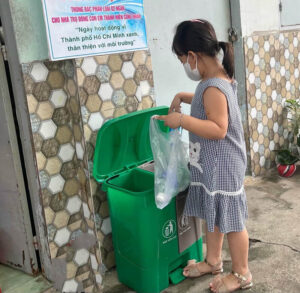 Những lưu ý khi sử dụng thùng rác nhựa công cộng